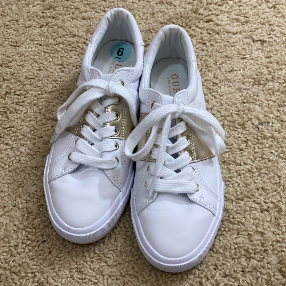 Guess white gold sneakers size 6, new never worn